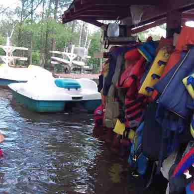 Lifejackets under water